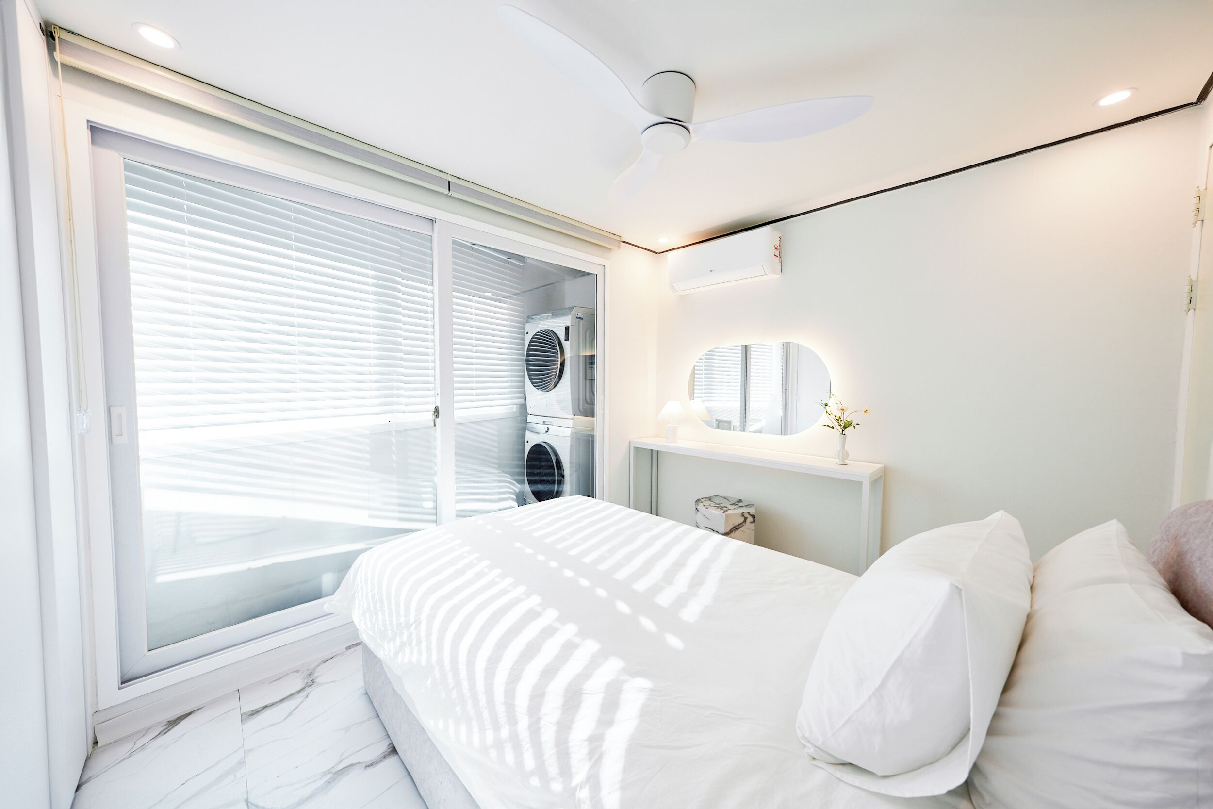 2 多间卧室、办公桌、熨斗/熨衣板、旅行婴儿床