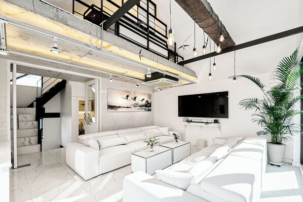 Smart TV, offices, computer monitors, printers