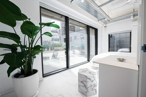 Interior - F9 Tailored Service Home nearby Hongik University Station (MAPO-GU)