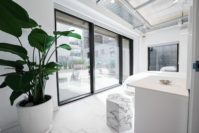 F9 Tailored Service Home nearby Hongik University Station