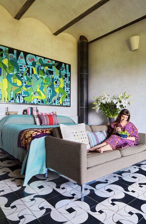 Interior - AAV : La Casa Prieta - Masterpiece with art views. (Valle de Bravo)