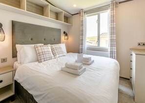 2 bedrooms, WiFi (free) - Sea View 2 Bed Holiday Caravan - Brendon (Lynton)