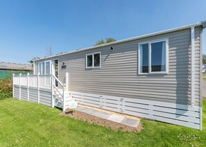 Exterior - Sea View 2 Bed Holiday Caravan - Brendon (Lynton)