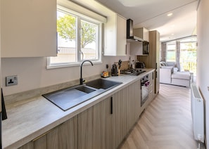 Fridge, oven, stovetop, dishwasher - Sea View 2 Bed Holiday Caravan - Brendon (Lynton)