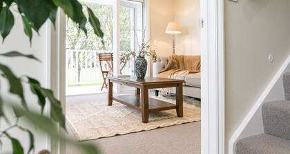 3 Bed Family Retreat Classic Charm With Park Views