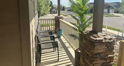 Entire 3br/2ba exquisite house