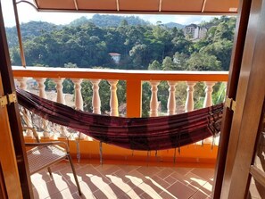 Superior-herbergi með tvíbreiðu rúmi - 1 meðalstórt tvíbreitt rúm - verönd - fjallasýn | Straujárn/strauborð, ókeypis þráðlaus nettenging