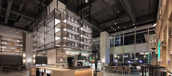 Wanda Moments Nanjing South Railway St.