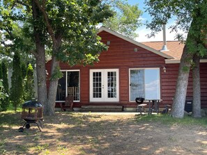 Exterior - Cabin 2 steps from the water (Isle)