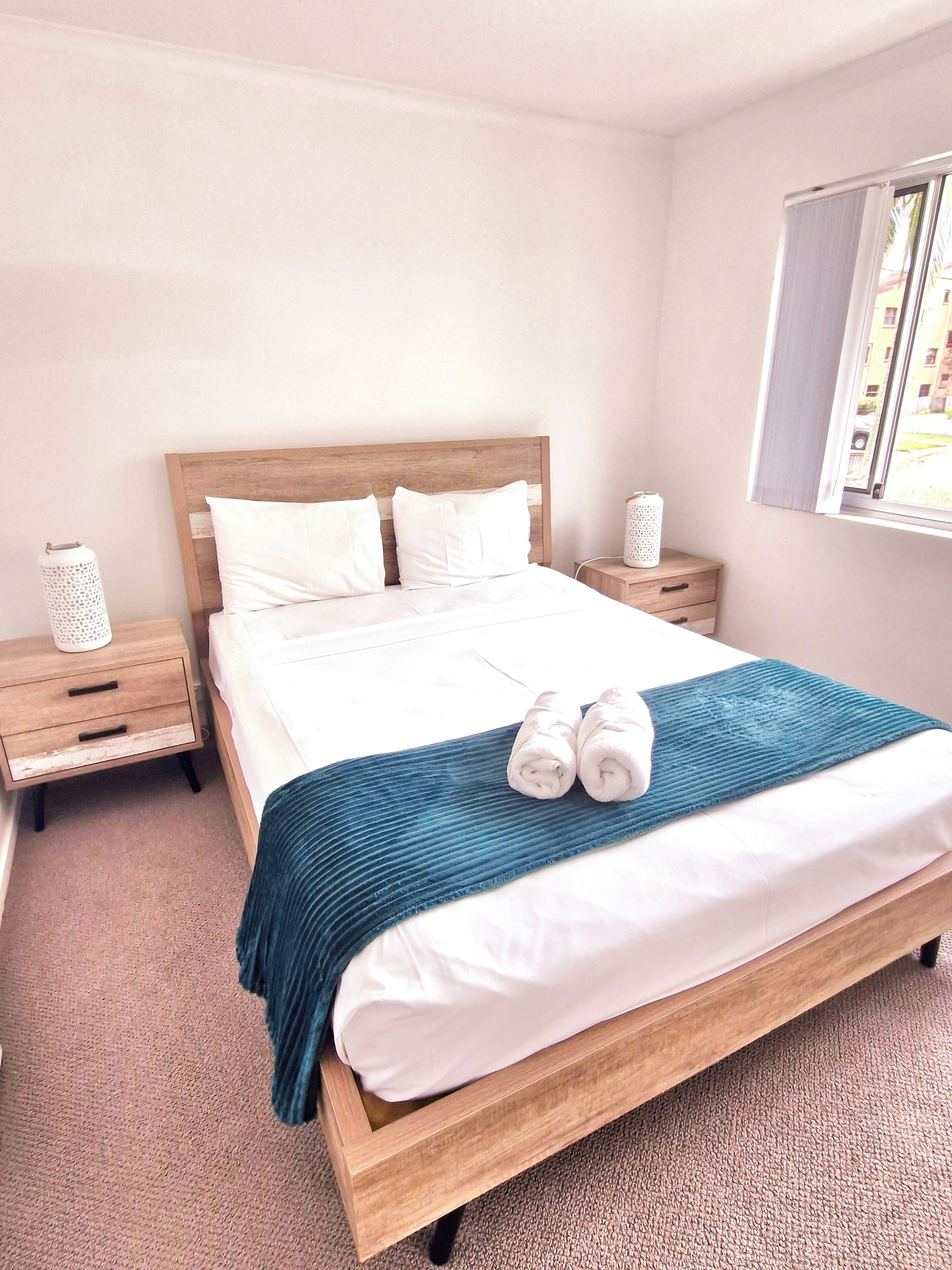 Joanne Apartments-2 Bedroom Apartment With Sea Views From Your Balcony - Caloundra
