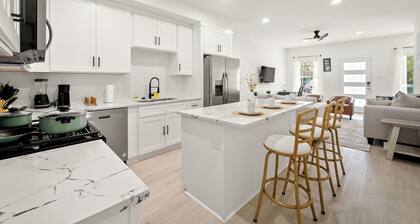 Luxury Spacious Home 6bedrms 8beds 16 guests nearDowntown Houston, NRG WIFI AC