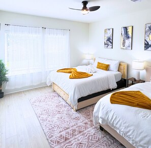 6 bedrooms, iron/ironing board, WiFi, bed sheets