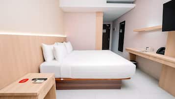 Superior Double Room | Desk, laptop workspace, free WiFi