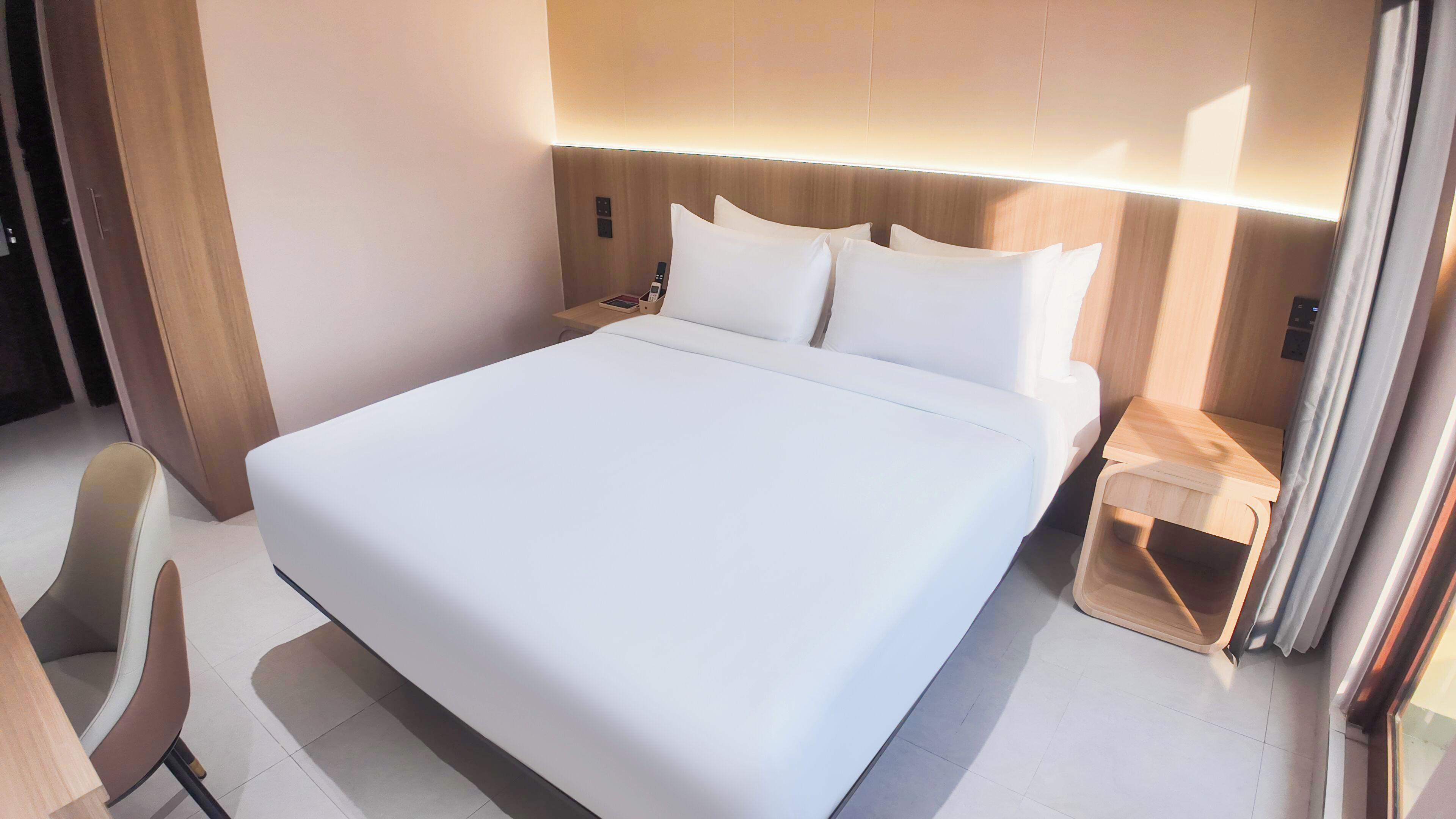 Luxury Double Room | Desk, laptop workspace, free WiFi