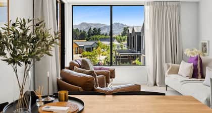 Mountainview Escape - Two Bedroom Apartment