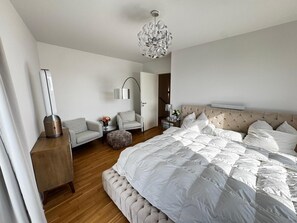 2 chambres, fer et planche à repasser, Wi-Fi gratuit, draps fournis