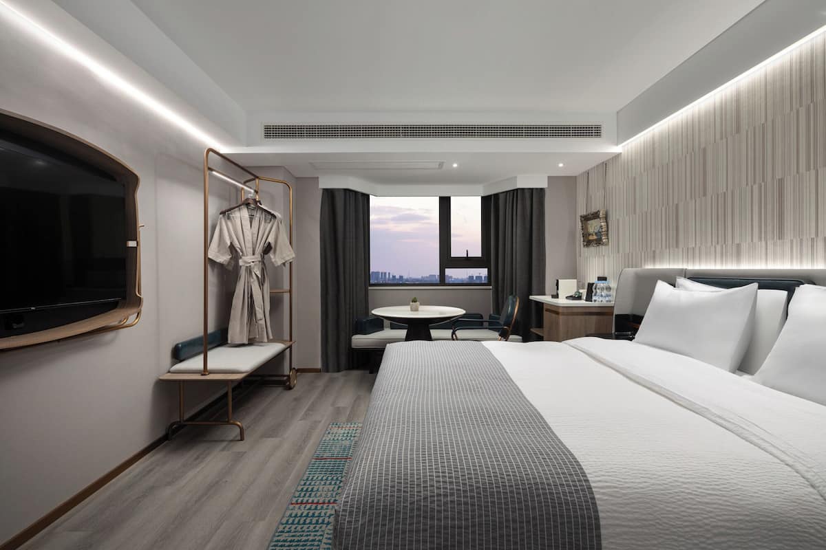 Standard Single Room, Non Smoking, City View