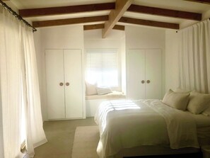 2 soverom, strykejern/-brett, wi-fi og sengetøy