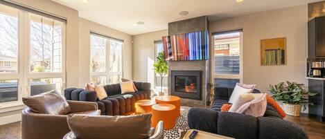 Smart TV, fireplace, table football, ping pong