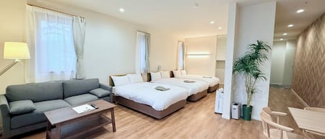 三人房, 无烟房, 山景 (Triple Room B Type, 2nd Floor) | 羽绒被、免费 WiFi、床单、轮椅无障碍