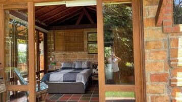 3 habitaciones, tabla de planchar con plancha y wifi gratis