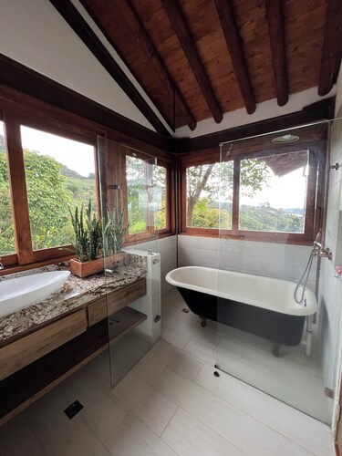 Beautiful Finca, ample spaces, incomparable view
