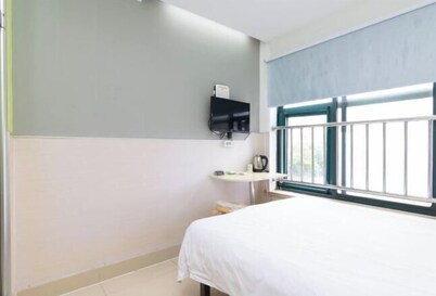 100 Inn (Shanghai Pudong Airport Chuansha)