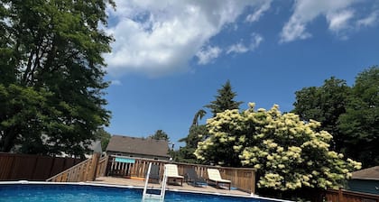 Entire Separate 1 Bedroom Guest Suite BASEMENT(Attraction for Winery🍷 & so on)