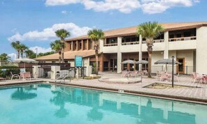 Alberca al aire libre 