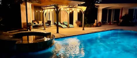 Utomhuspool