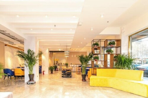 Chonpines Hotel (Shengyang Provincial Government, Changjiang North Street, Beilin)