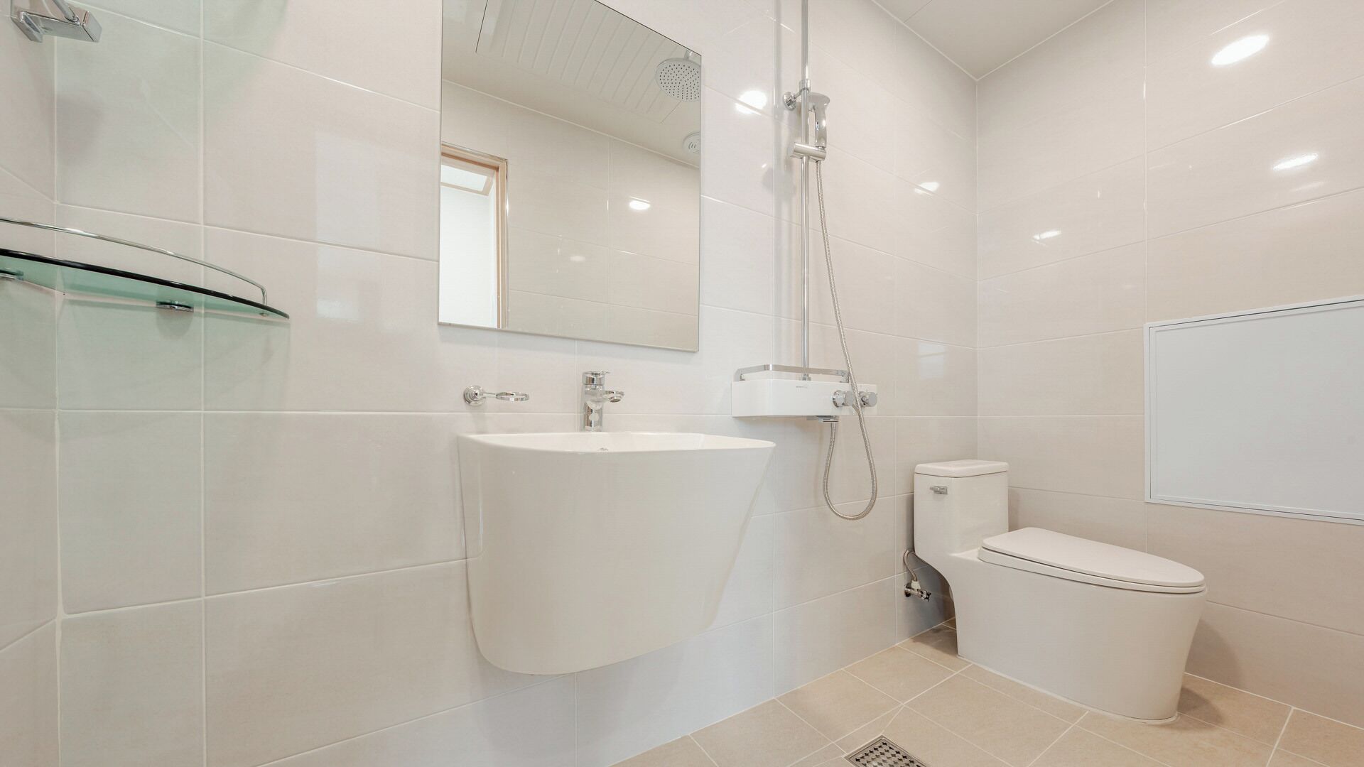 Basic Room, 1 Bedroom (A 4F(ElecBBQ/OTT/Pool₩50k)) | 1 bedroom, free WiFi