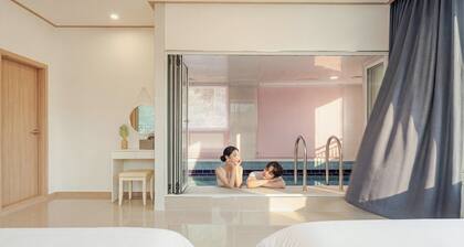 Gapyeong Reflex Pool Villa Pension