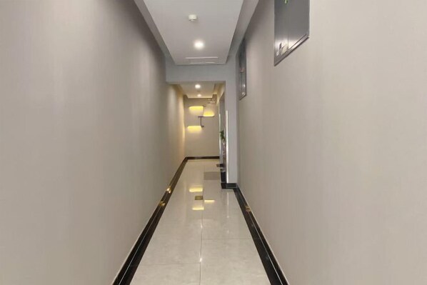 Interior - Beijing Bo'an Chain Hotel (Sanlihe Children's Hospital) (Beijing)