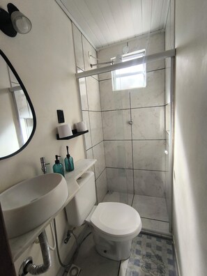 Towels, toilet paper - Your refuge between Sea and Light (Praia Grande Arraial do Cabo)