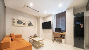 Unclassified image, 2 of 28, button - Busanjin Brown-dot hotel (Busan)