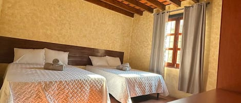 Chambre Quadruple | Wi-Fi gratuit