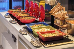 Restaurant - Wanda Moments Neo Nanchang West Railway (Nanchang)