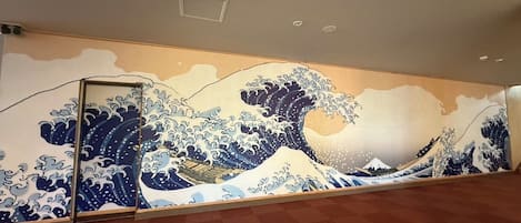 32-inch flat-screen TV with digital channels