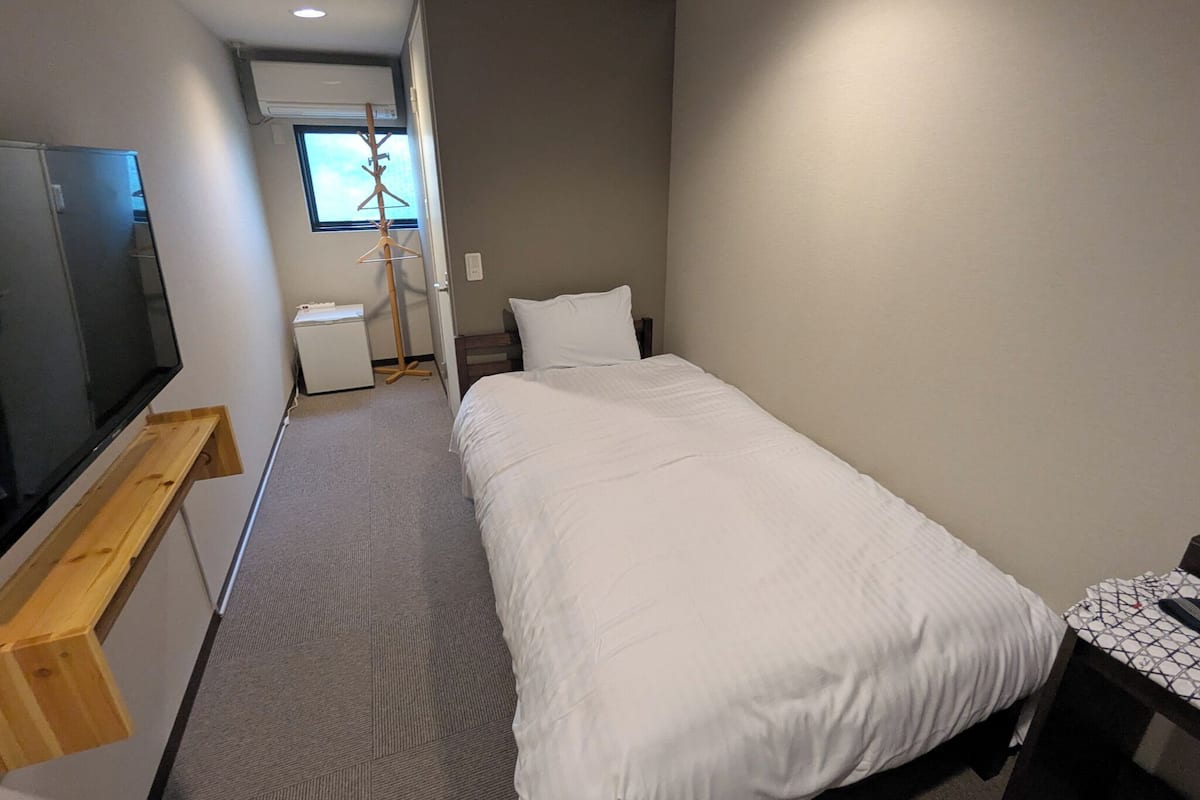 Economy Single Room