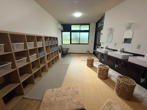 fujitakaraso asahikan