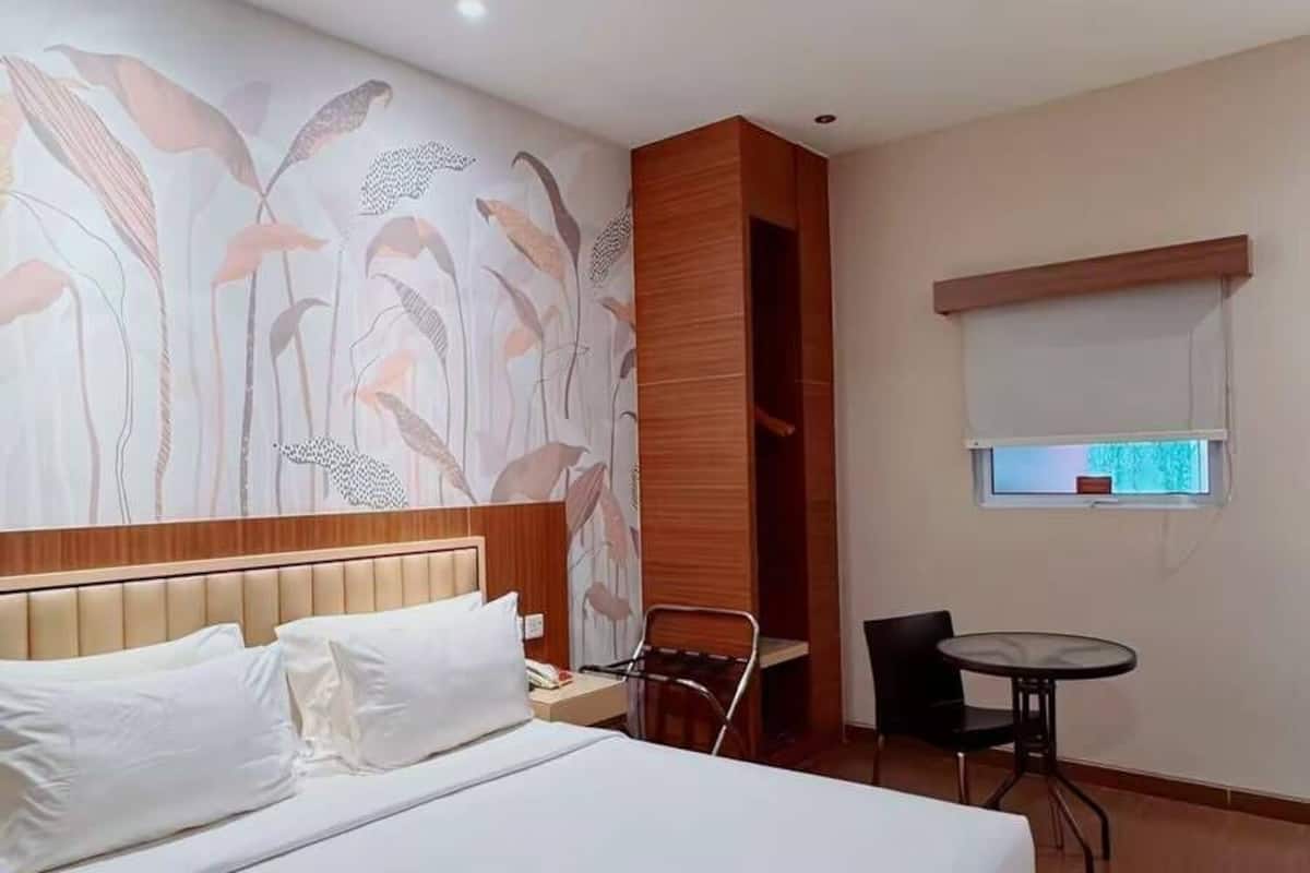 Deluxe Room (Dream Room Hollywood)