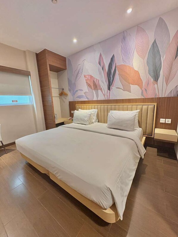 Meja, ruang kerja komputer riba, Wi-fi percuma