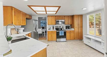 Cozy 3BR Family Home with Patio & BBQ grill, Close to Casinos and Shops