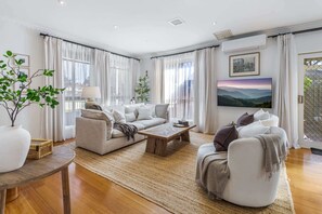 Televisio, työhuone