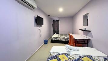 1 bedroom, free WiFi, bed sheets