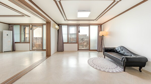 Basic Room, 1 Bedroom (Main Building Room 101)