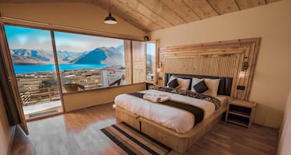 De Reeva Resort Pangong