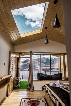 Premium Room | Free WiFi - De Reeva Resort Pangong (Man)