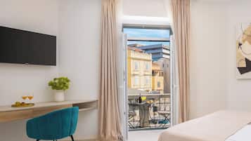 1 bedroom, in-room safe, WiFi, bed sheets